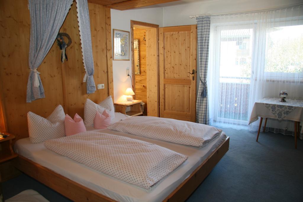 Gasthof Pension Lanzenhof Going am Wilden Kaiser Стая снимка
